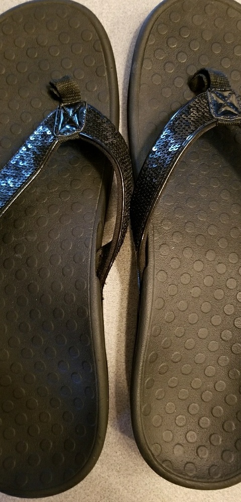 Vionic flip flops